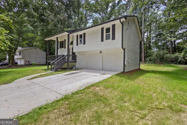 2152 Cedar Creek Lane, Lithia Springs, GA 30122