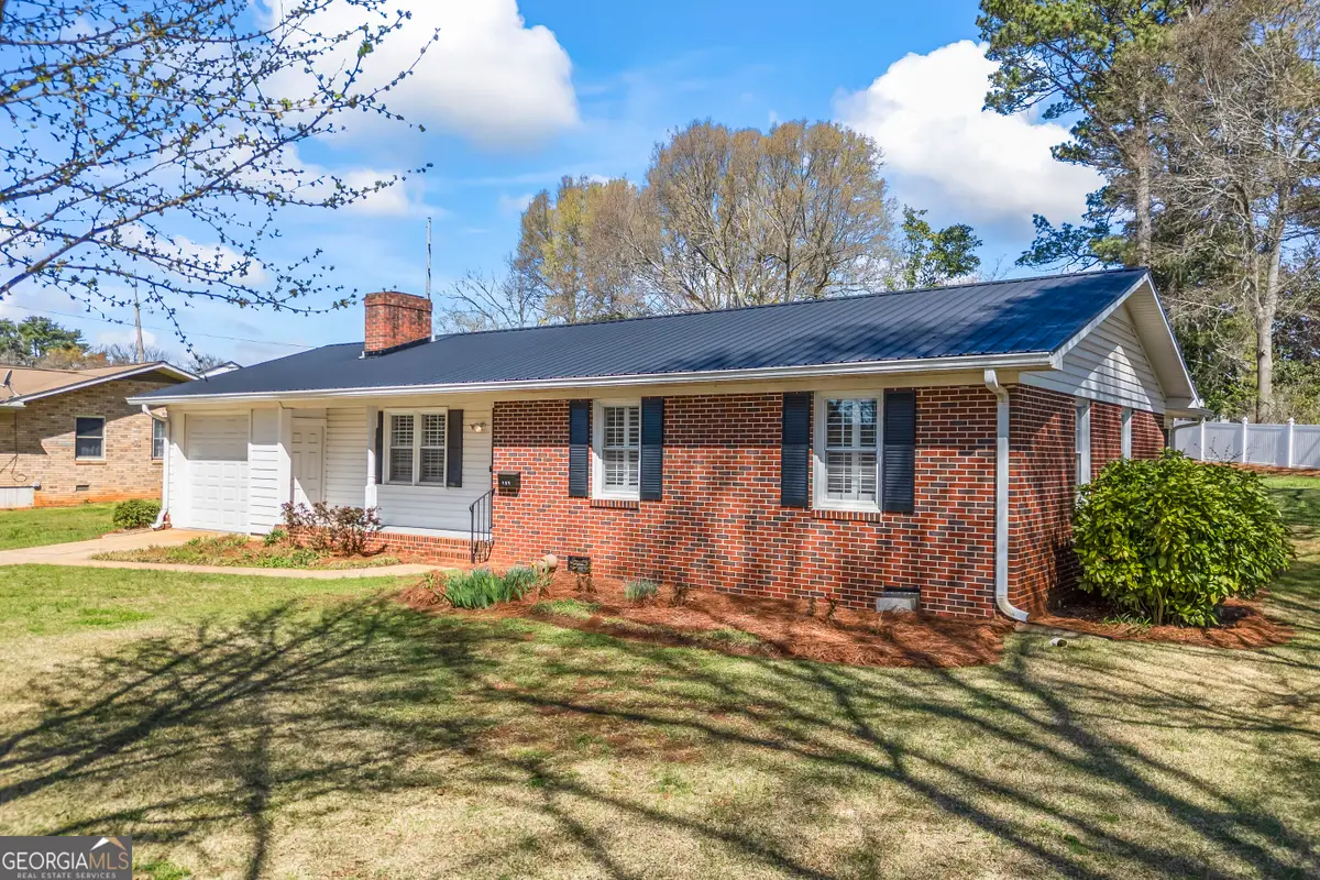 131 Roosevelt Boulevard, Commerce, GA 30529 - #1