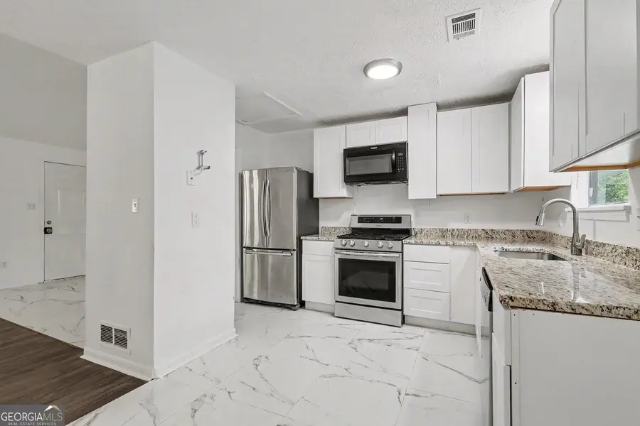 5880 Bluebonnet Circle, College Park, GA 30349 - #3
