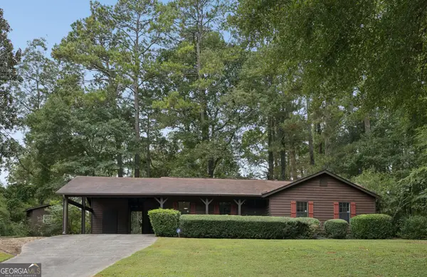 101 Valley Court, Stockbridge, GA 30281