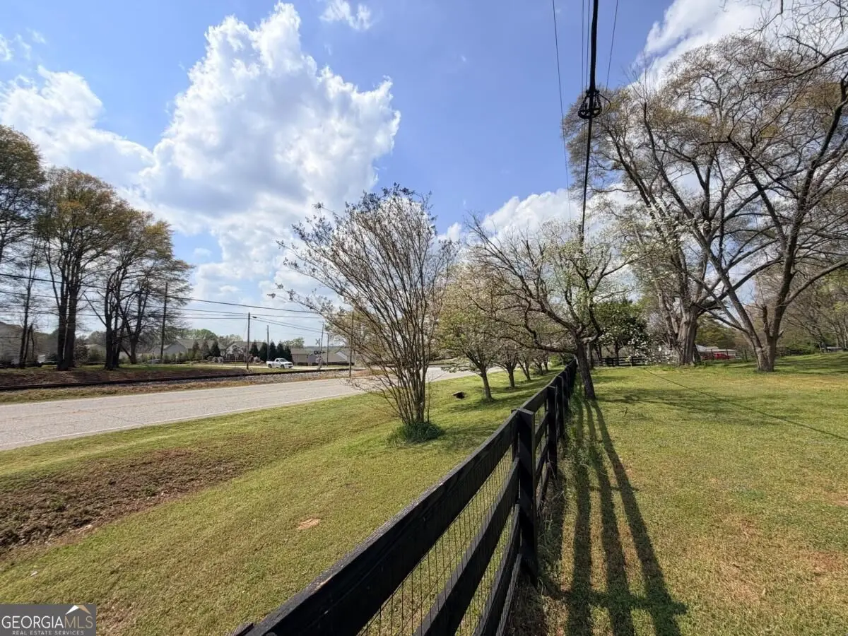 662 Old Gainesville Highway, Pendergrass, GA 30567 - #1