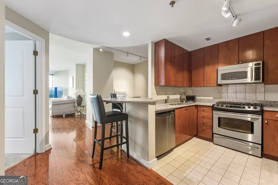 3338 Peachtree Road Ne #APT 505, Atlanta, GA 30326 - #2