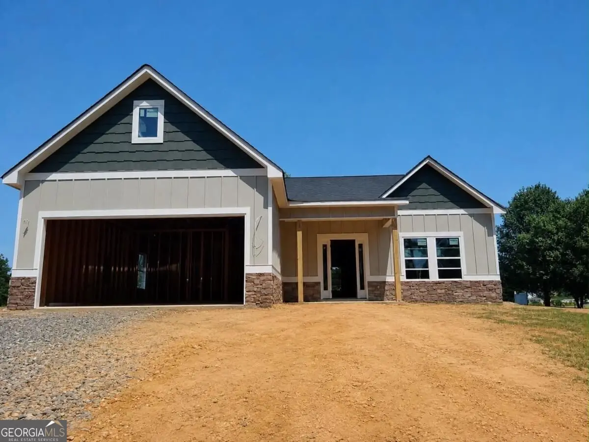 90 W Meadow Lakes Boulevard, Cedartown, GA 30125 - #1