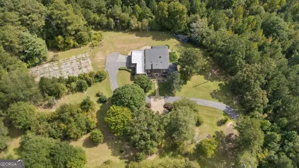 1048 W Macedonia Church Road, Oxford, GA 30054