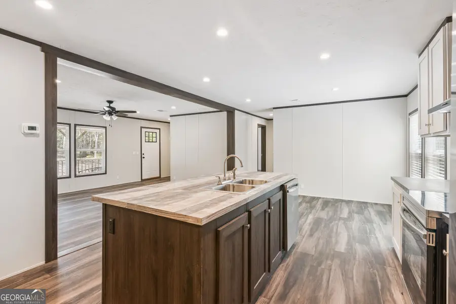 1052 Austin Place Se, Darien, GA 31305 - #3