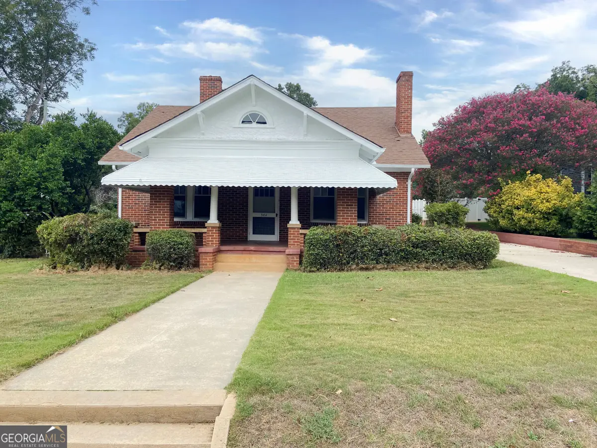 304 Forsyth St., Barnesville, GA 30204 - #1