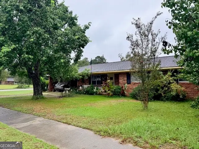 307 S River Street, Claxton, GA 30417 - #1