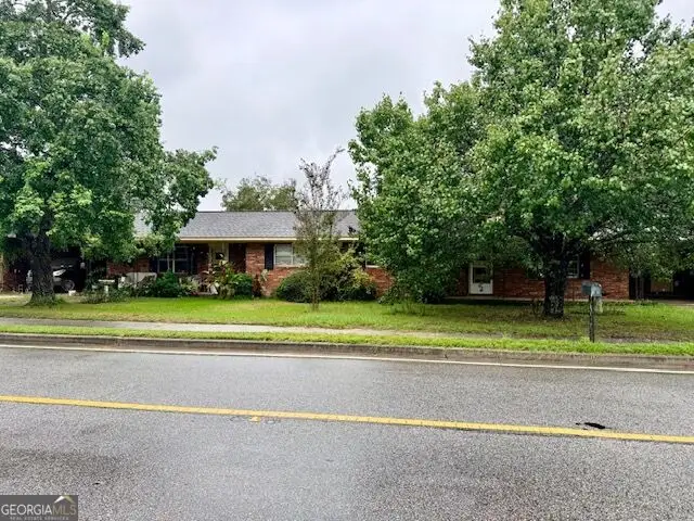 307 S River Street, Claxton, GA 30417 - #2