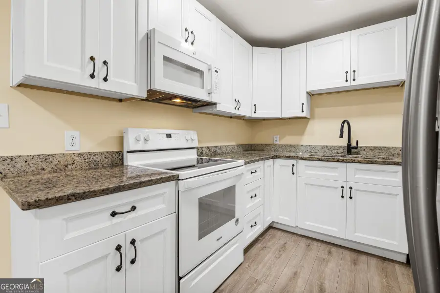 349 Roxbury Drive, Riverdale, GA 30274 - #2