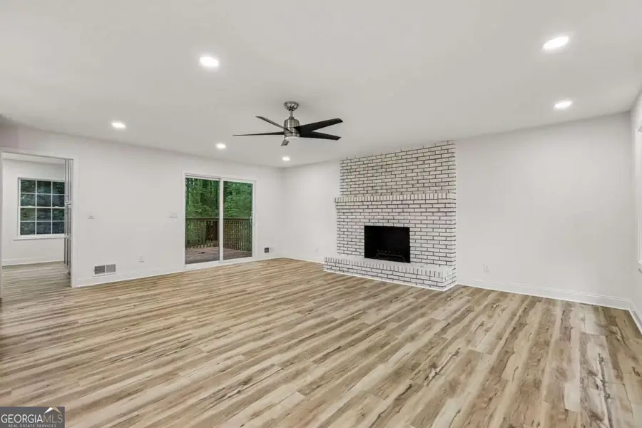 250 King Arthur Drive, Woodstock, GA 30189 - #3