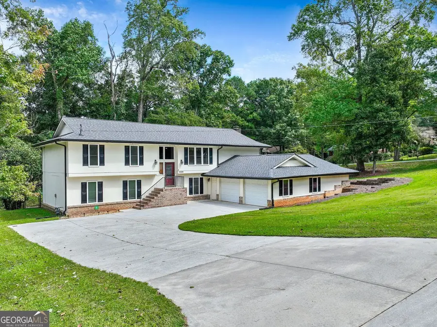 2026 Crescent Drive Sw, Snellville, GA 30078 - #2