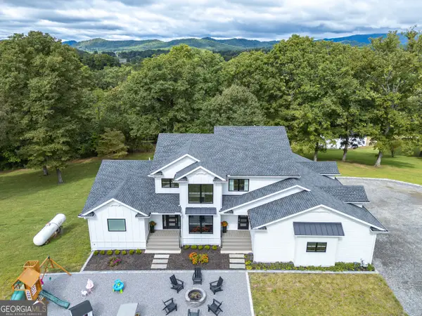 300 Sherwood Forest Drive, Hayesville, NC 28904
