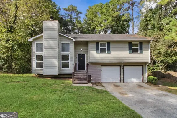 3086 Chippewa Drive, Rex, GA 30273
