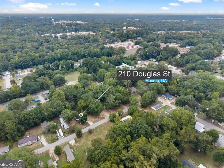 210 Douglas Street, Monroe, GA 30655 - #2