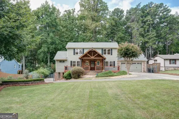 6090 Shadburn Ferry Road, Buford, GA 30518