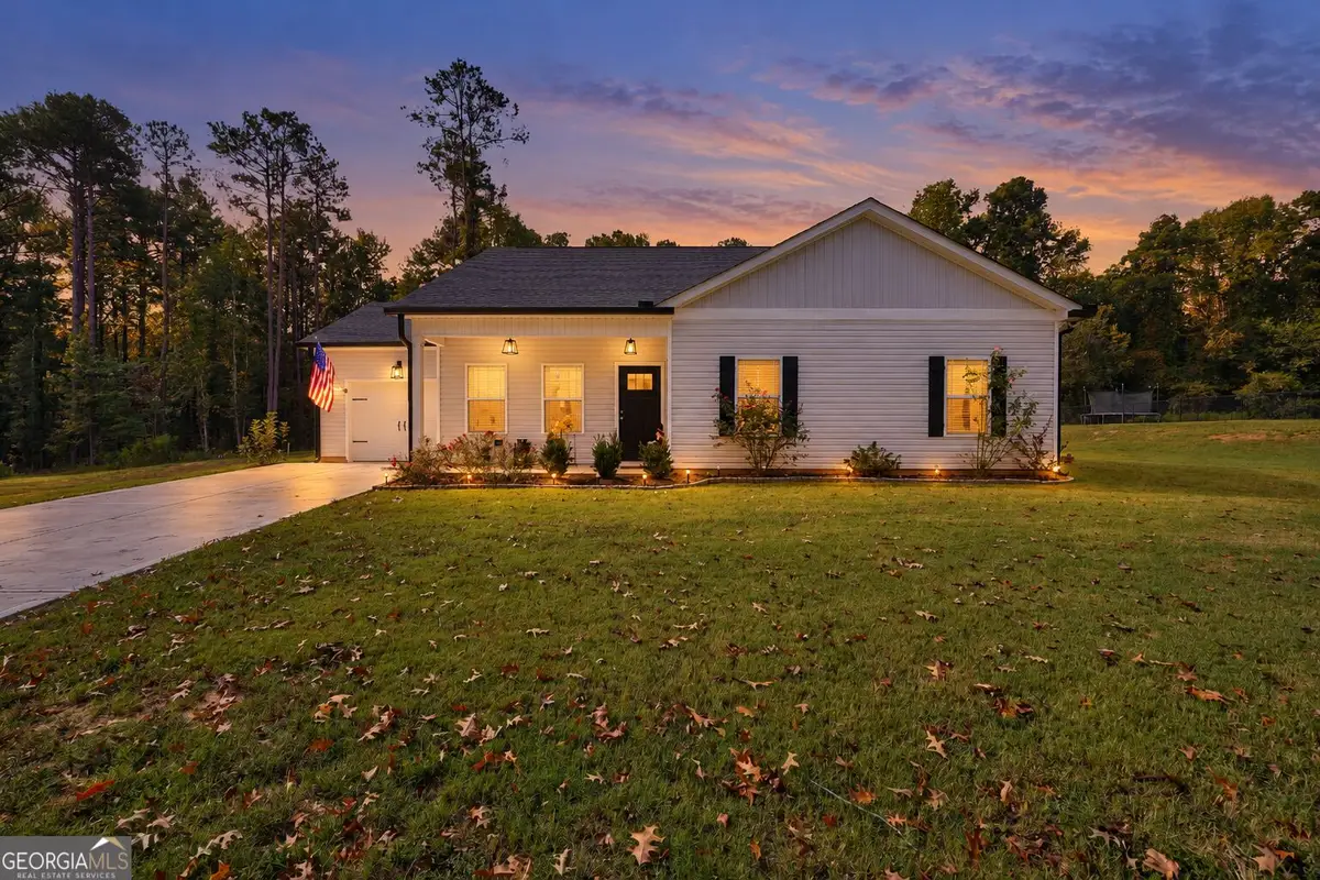 662 Grove Street, Barnesville, GA 30204 - #1