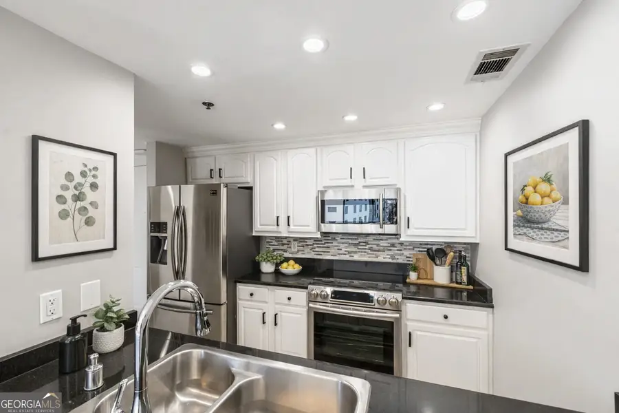 3481 Lakeside Drive #2303, Atlanta, GA 30326 - #3