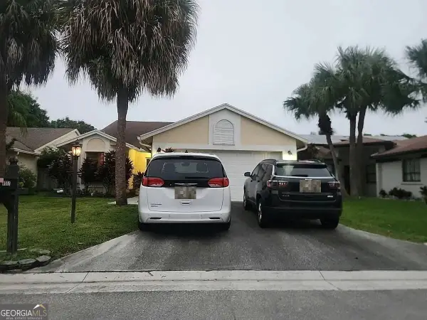8557 Jared Way, Boca Raton, FL 33433