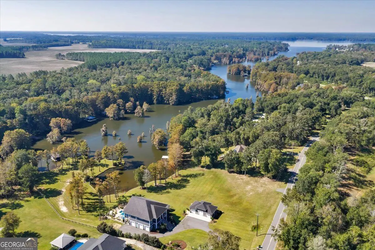 119 N Cedar Creek Road, Cordele, GA 31015 - #1