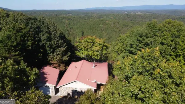 395 Skylark Way, Jasper, GA 30143