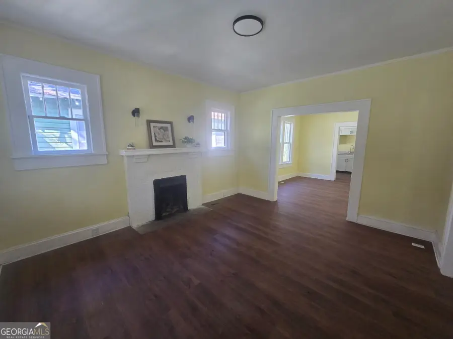 217 W 2nd Avenue, Albany, GA 31701 - #3