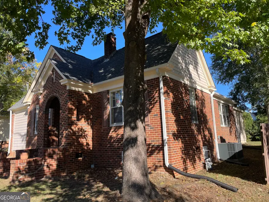227 S Oliver Street, Elberton, GA 30635 - #3