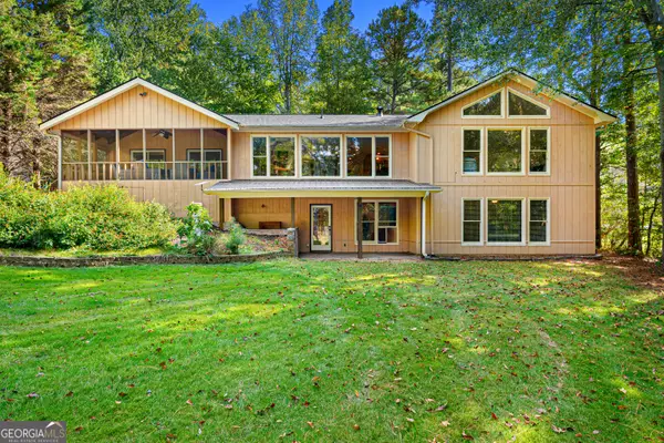 205 Grizzly Bear Lane, Hartwell, GA 30643