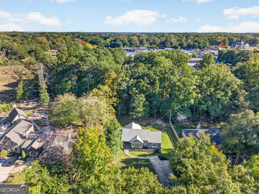255 Woodlawn Avenue, Winder, GA 30680 - #3