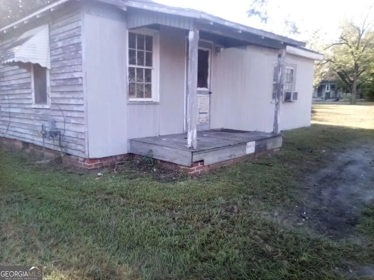 209 S State Street, Wrightsville, GA 31096 - #1
