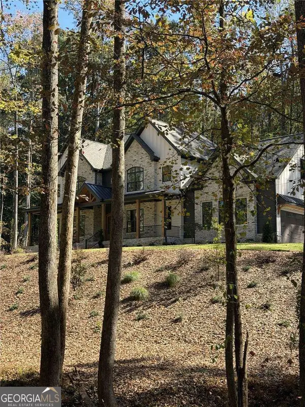 832 Walnut River Trail, Hoschton, GA 30548