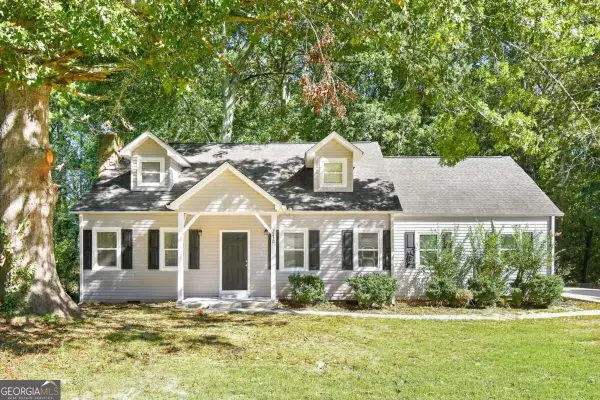 3230 Grand Central Drive Sw, Snellville, GA 30078