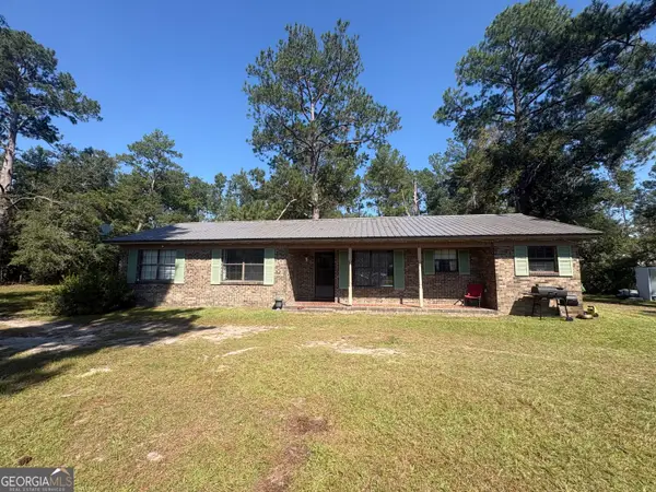 936 W Mcrae Street, Mount Vernon, GA 30445