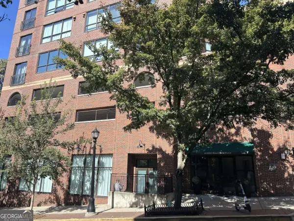 115 W Peachtree Place Nw #702, Atlanta, GA 30313