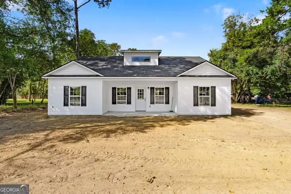 387 Barrow Avenue, Pelham, GA 31779