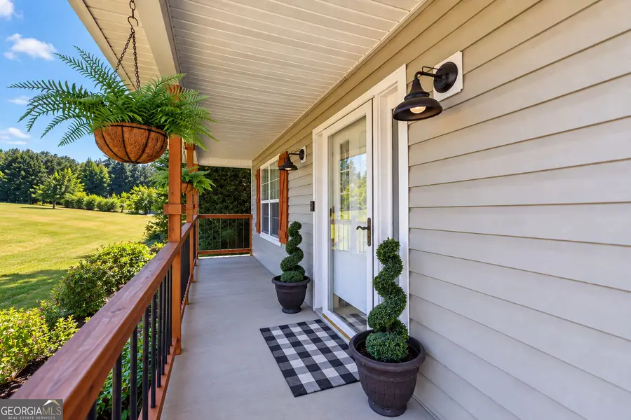 7111 Greenridge Drive, Loganville, GA 30052 - #3