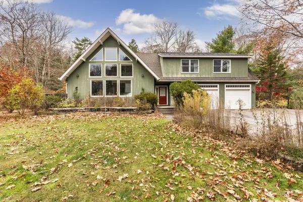 17 Arnold Road, Freeport, ME 04032