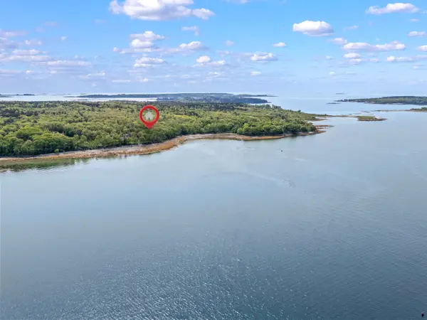 48 Pond Road, Chebeague Island, ME 04017