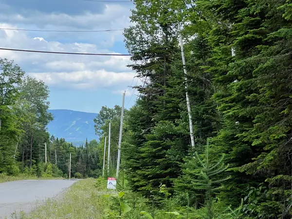 121 Taylor Farm Road #121, Rangeley, ME 04970