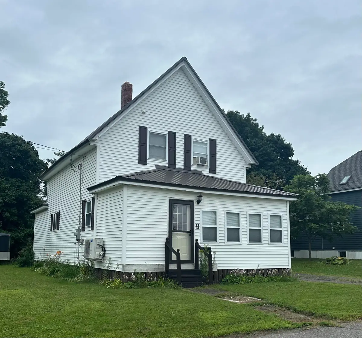 9 Maple Street, East Millinocket, ME 04430 - #1