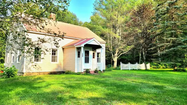 879 Valley Road, Waterford, ME 04088