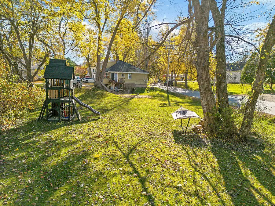 229 Highland Avenue, Gardiner, ME 04345 - Image #2