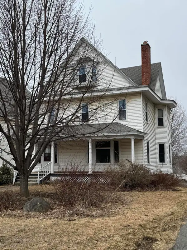 29 Church Street, Presque Isle, ME 04769