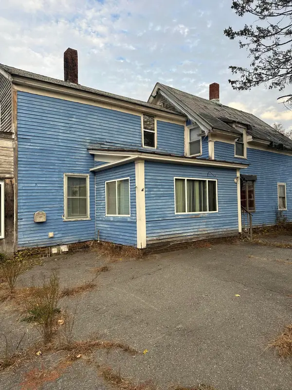 29 Carey Lane, Waterville, ME 04091