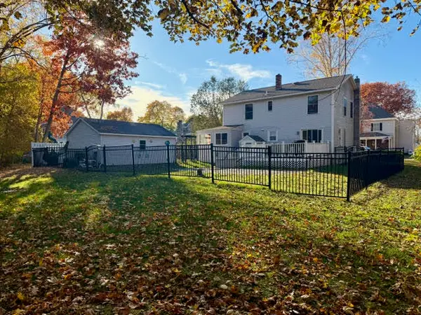 5 2nd Street, Winslow, ME 04901