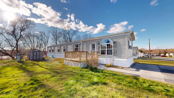 93 Heather Drive, Lewiston, ME 04240