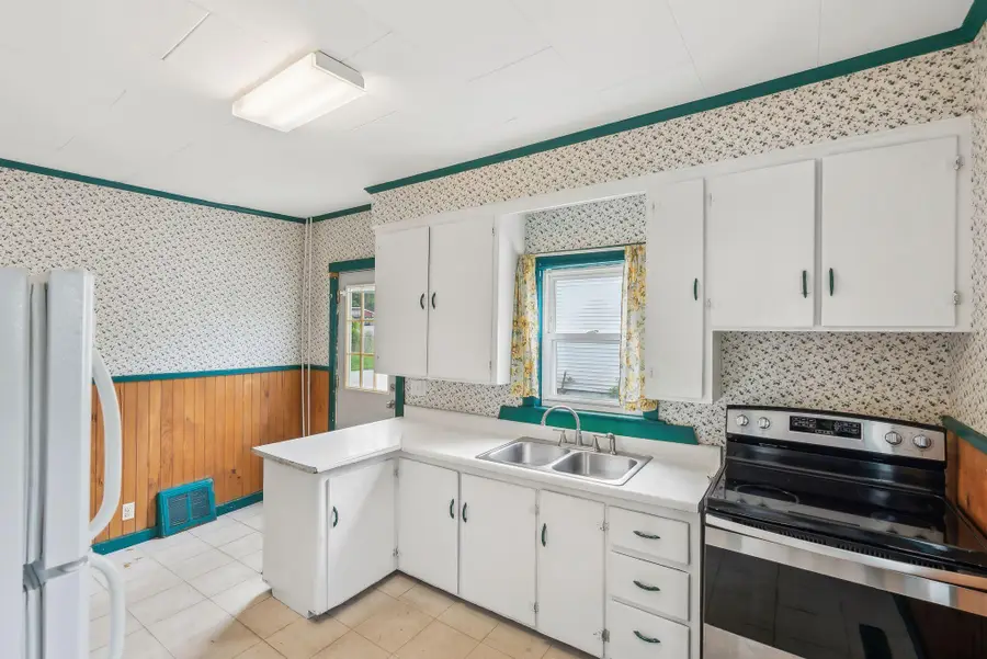 520 Lincoln Street, Lewiston, ME 04240 - Image #2