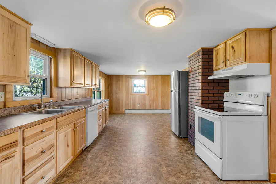 393 E Main Street, Yarmouth, ME 04096 - Image #3