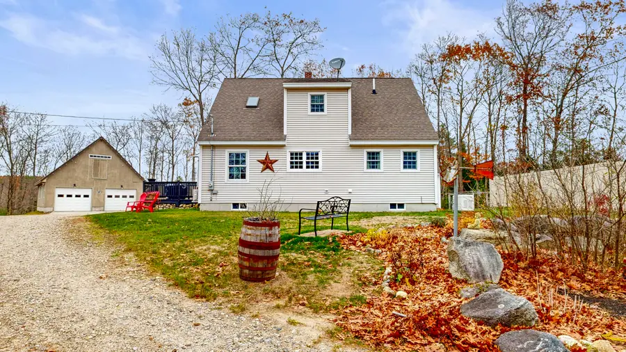 389 Pleasant Street, Mechanic Falls, ME 04256 - Image #2