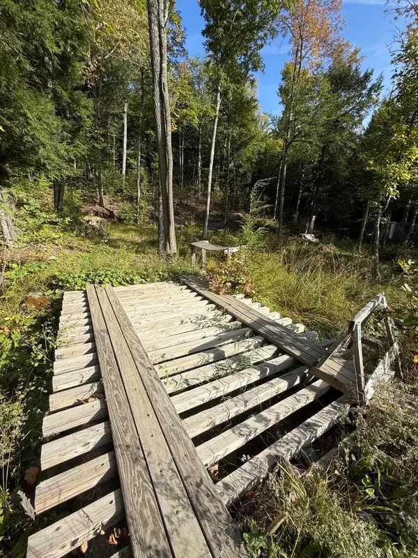 78 Cyrs Siding Road, Saint Albans, ME 04971