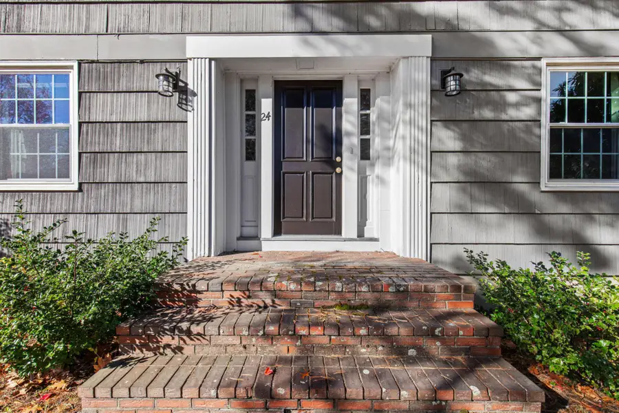 24 Pineloch Drive, Portland, ME 04103 - Image #3